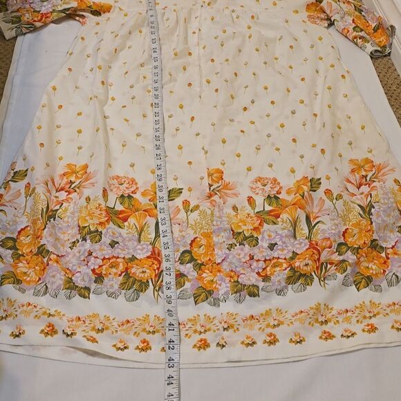 Vintage floral muumuu light robe house coat robe by Models Coat - Picture 5 of 10